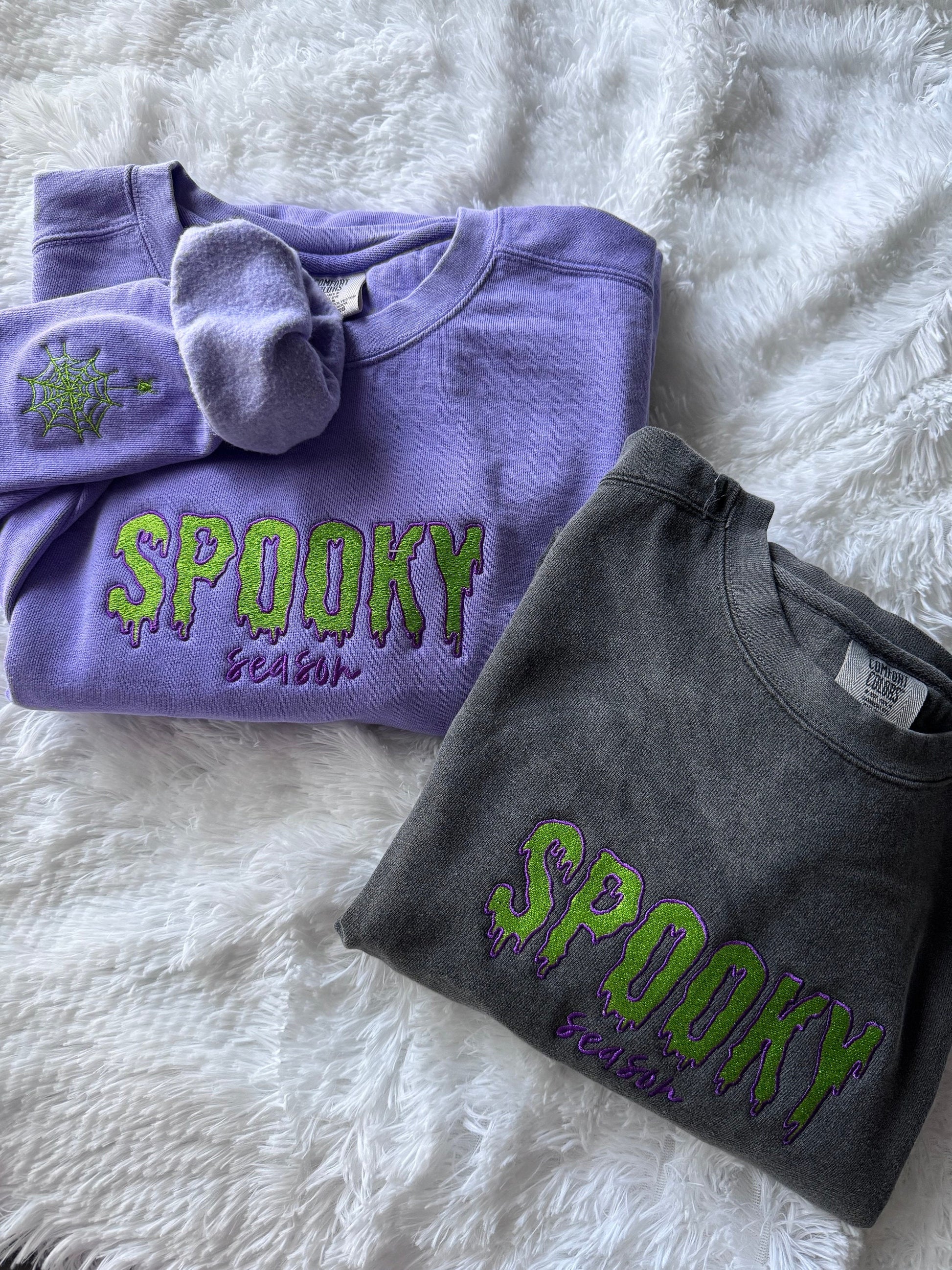 Embroidered Spooky Season Sweatshirt, Embroidered Sweatshirt Halloween, Sweatshirt Spooky Season Crewneck, Halloween Crewneck, Halloween Sweater EBAC23