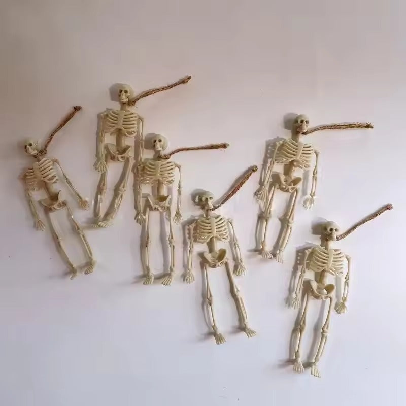 6pcs Halloween Hanging Skeletons, Halloween Decorations Mini Plastic Skull Decorations with Rope, Haunted House Props, Outdoor & Indoor Halloween Decorations
