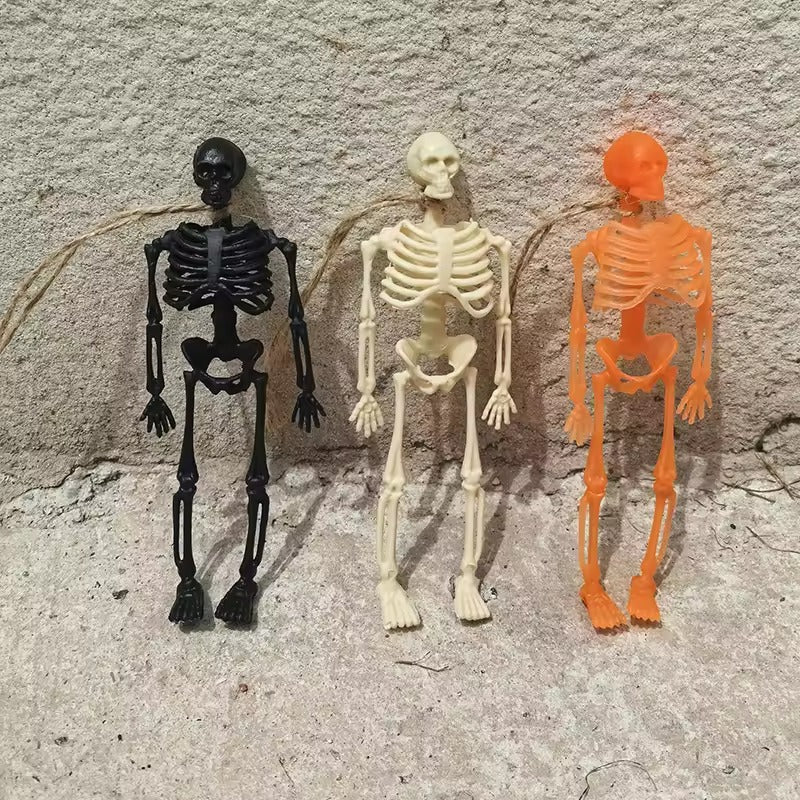 6pcs Halloween Hanging Skeletons, Halloween Decorations Mini Plastic Skull Decorations with Rope, Haunted House Props, Outdoor & Indoor Halloween Decorations