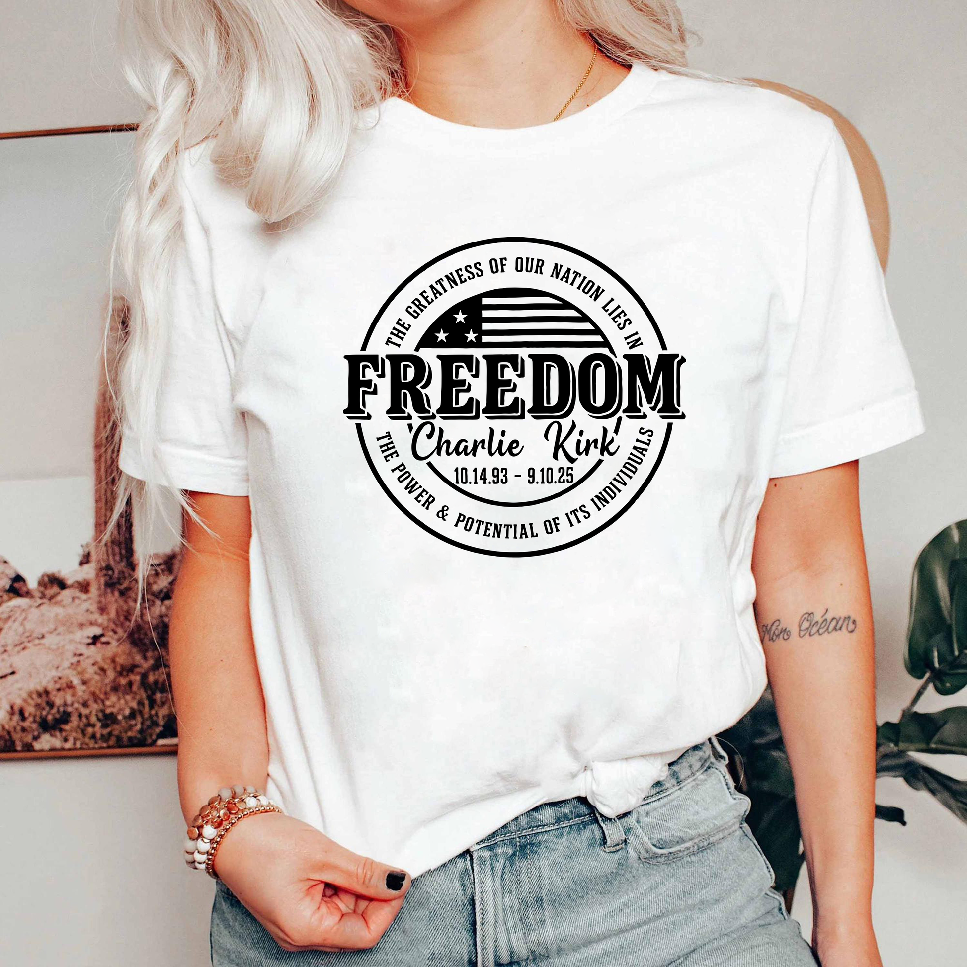 Faith Over Fear Shirt, Christian American Flag Tee, Patriotic Faith Graphic T-Shirt, Religious Inspirational USA Shirt for Believers