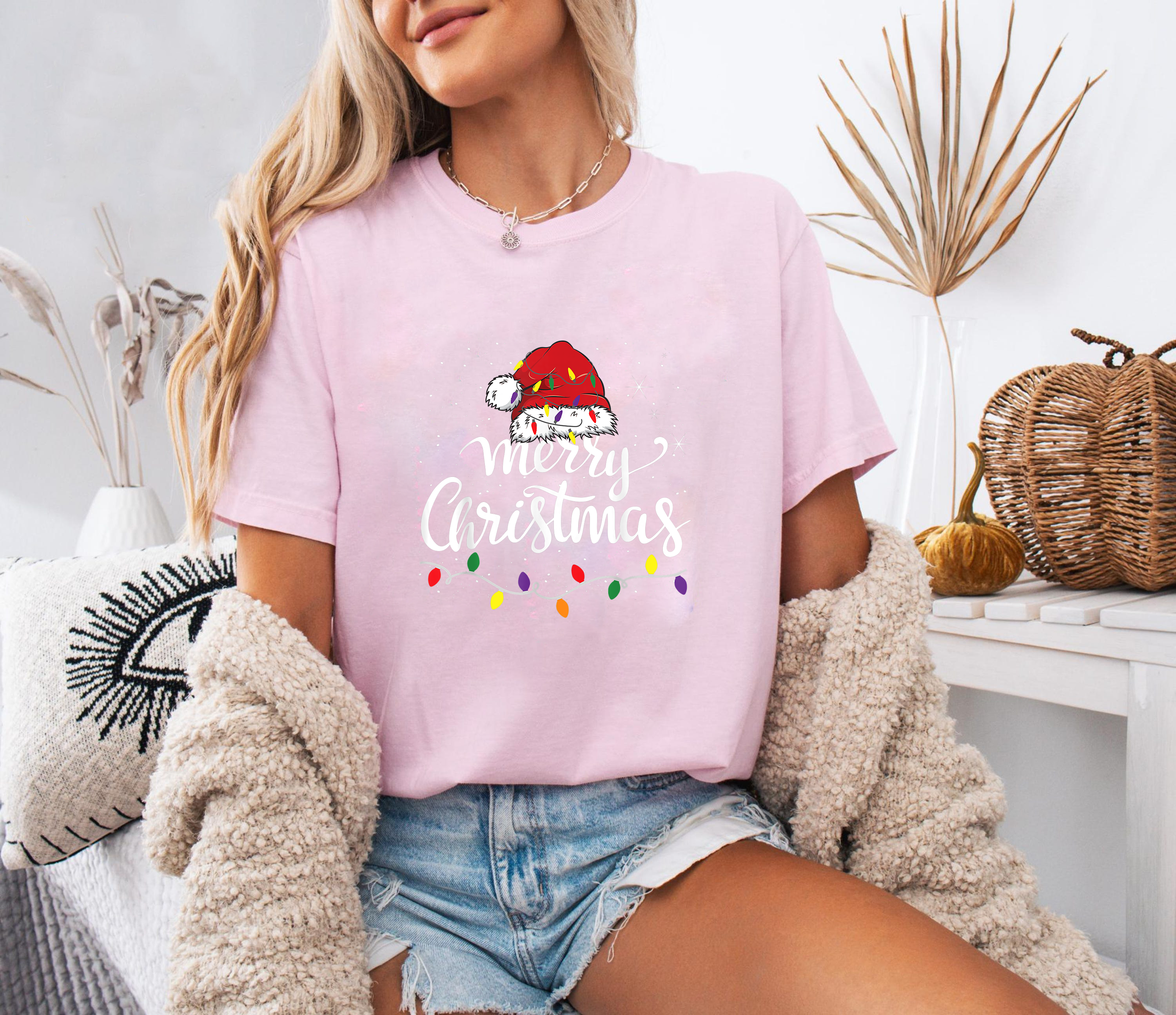 Funny Christmas Shirt, Grinch Hand Six Seven Shirt, Holiday Shirt for Women, Christmas Gift Tee, Xmas Graphic Tee, Cute Holiday Top
