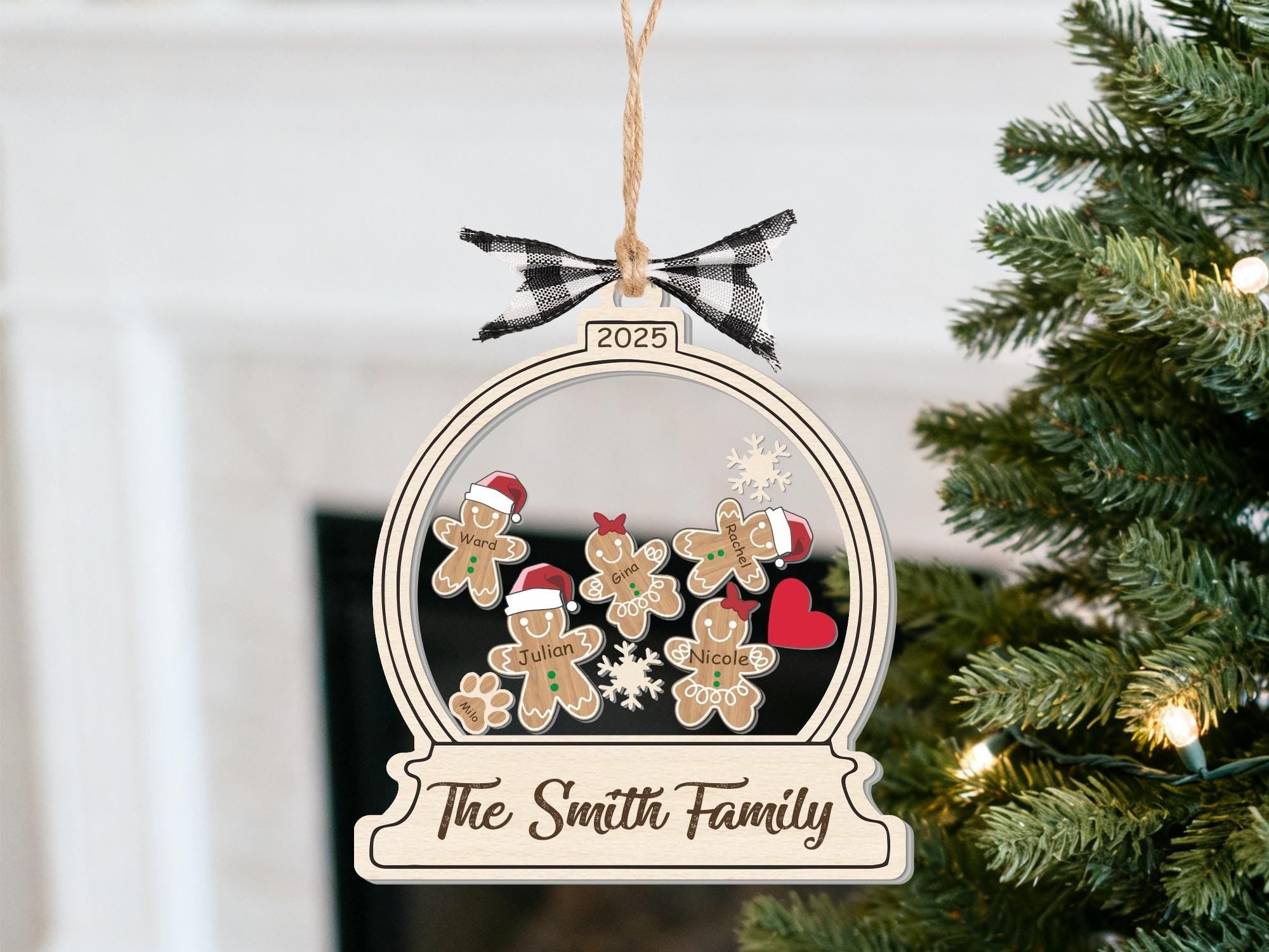 Personalized Gingerbread Family Christmas Ornament, Custom Family Ornament 2025, 4D Shake Ornament, Gingerbread Family Gift, Xmas Decor