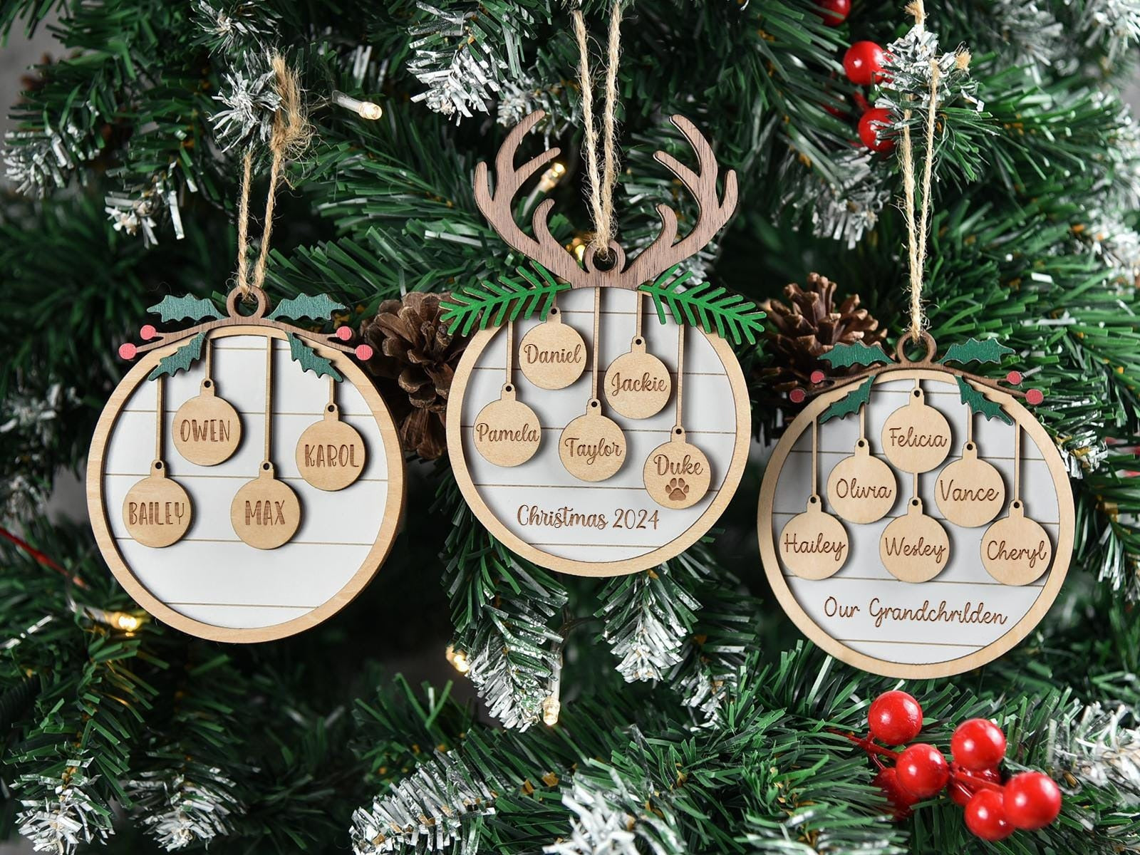 2025 Family Christmas Tree Ornament, Custom Wooden Family Christmas Ornament, Engraved Ornament, Christmas Gift, Personalized Holiday Ornament