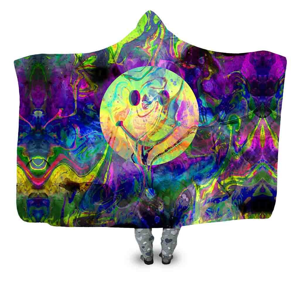 Mandala Hooded Blanket is warm, soft, with vibrant color patterns, suitable for use as a winter blanket, unique room decoration,BLK20