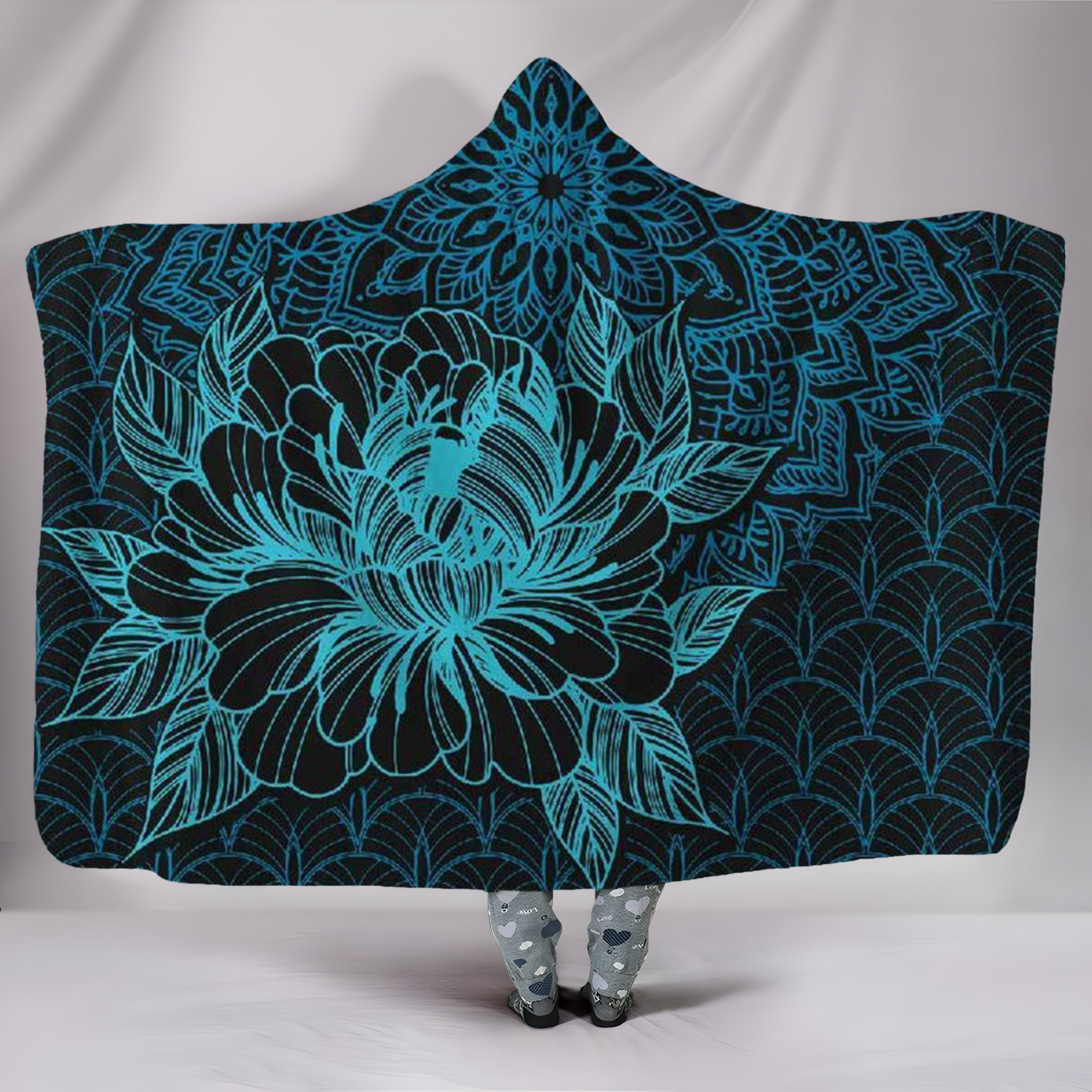 Mandala Hooded Blanket with Blue Floral Design, Cozy Soft Throw, Perfect for Relaxing Indoors or Outdoors, Stylish Warm Gift for All Seasons. BLKAC19