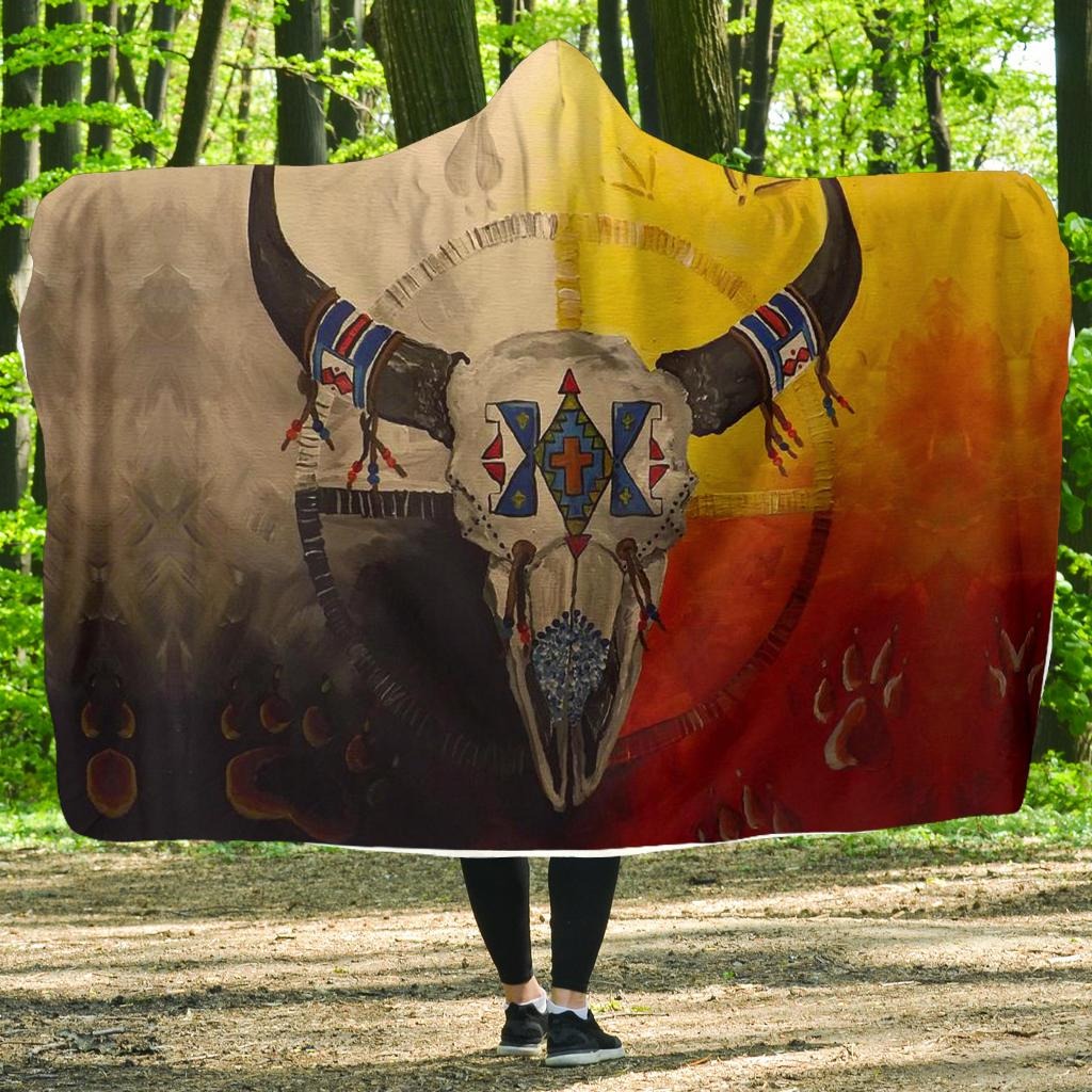 Native American Hooded Blanket, Tribal Buffalo Skull Design, Cozy Warm Indigenous Style Throw, Perfect Gift for Outdoor and Home Use. BLKAC47