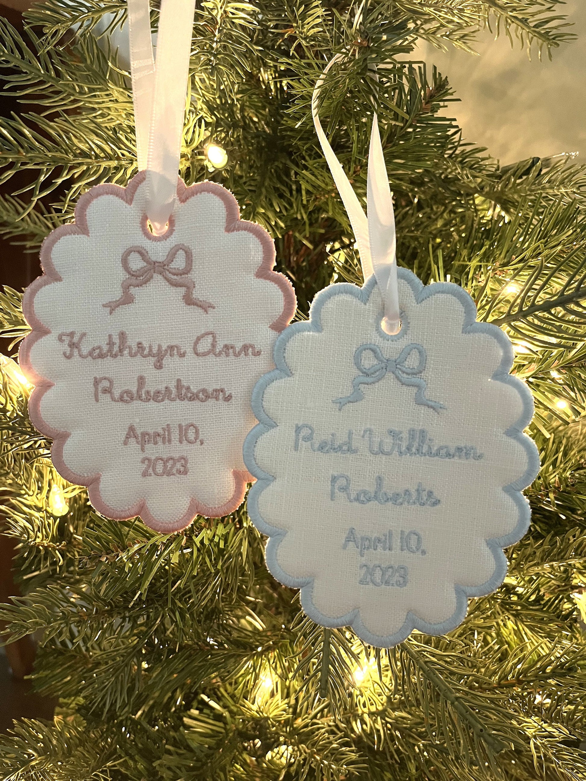 Custom Embroidered Christmas Ornament, Baby’s First Christmas Keepsake, Personalized Name & Year Decoration, Holiday Gift Tag