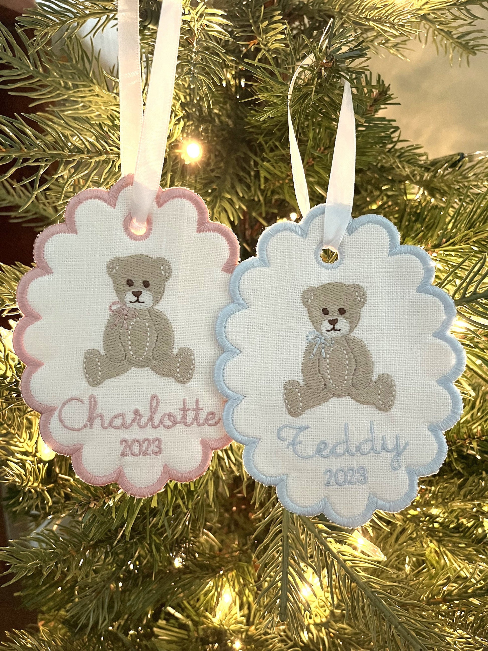 Custom Embroidered Christmas Ornament, Baby’s First Christmas Keepsake, Personalized Name & Year Decoration, Holiday Gift Tag