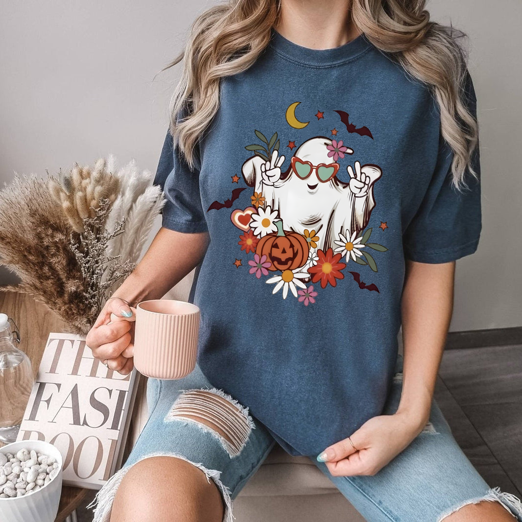 Minimalist Ghost Halloween Shirt, Cute Black and White Ghost Heart Tee, Aesthetic Spooky Season Shirt, Simple Halloween T-Shirt (Copy)