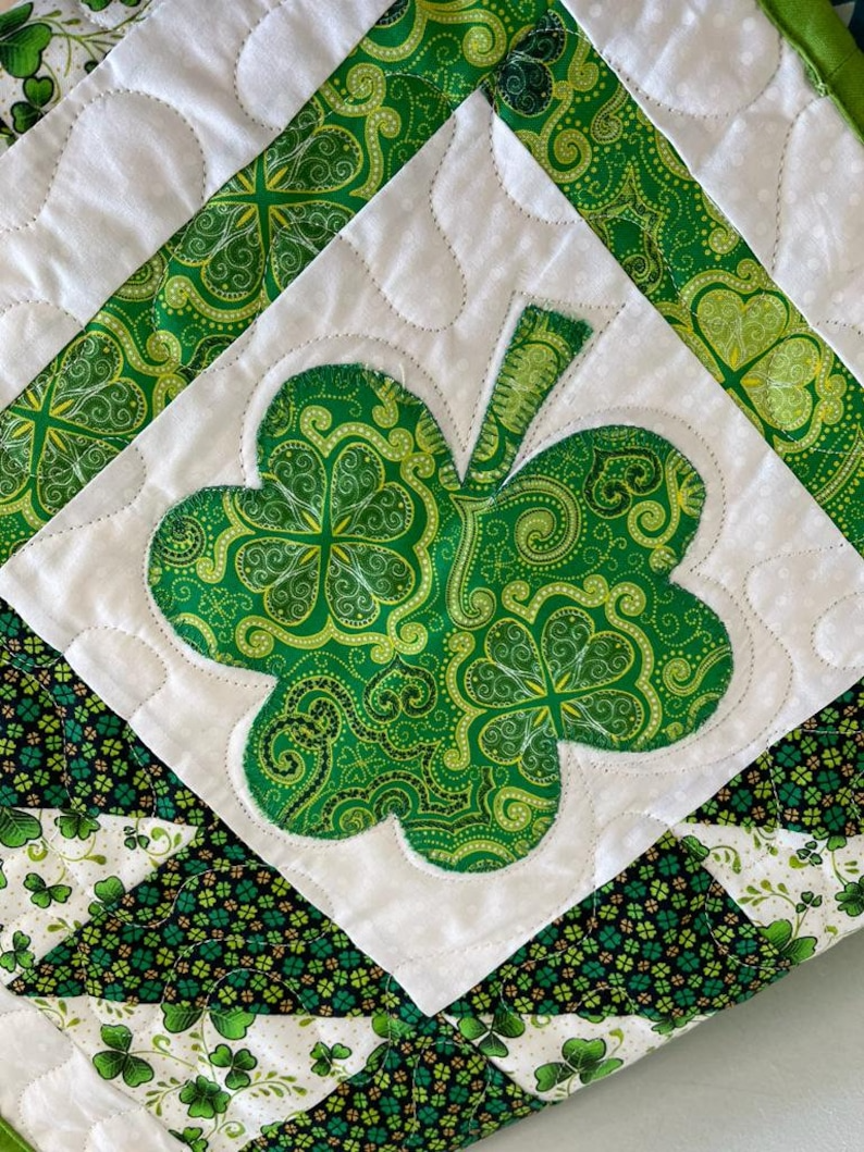 Shamrock Table Runner Pattern: Irish St. Patrick's Day