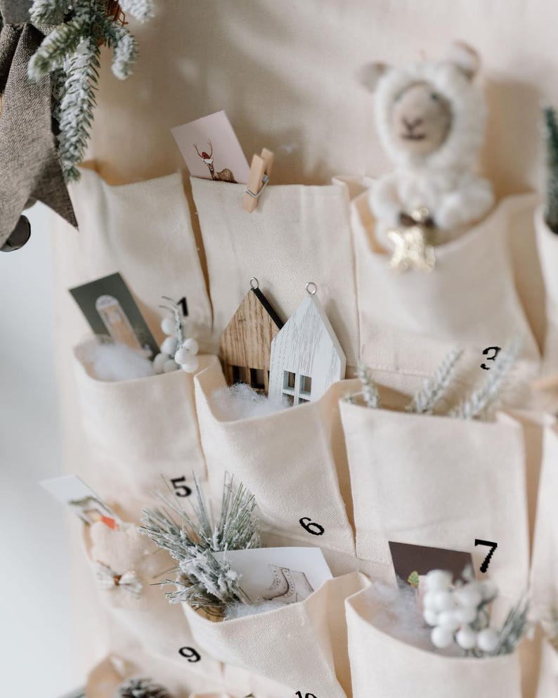 Minimalist Fabric Advent Calendar, Christmas Countdown Wall Hanging, 24 Pocket Reusable Calendar, Holiday Decor Gift