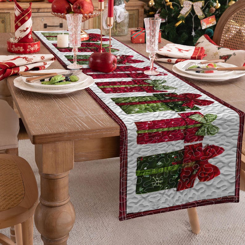 Christmas Present Quilted Table Runner, Red Christmas Table Runner, Gift Box Decor, Dining Linens, Christmas Holiday Decor, Xmas Home Gift