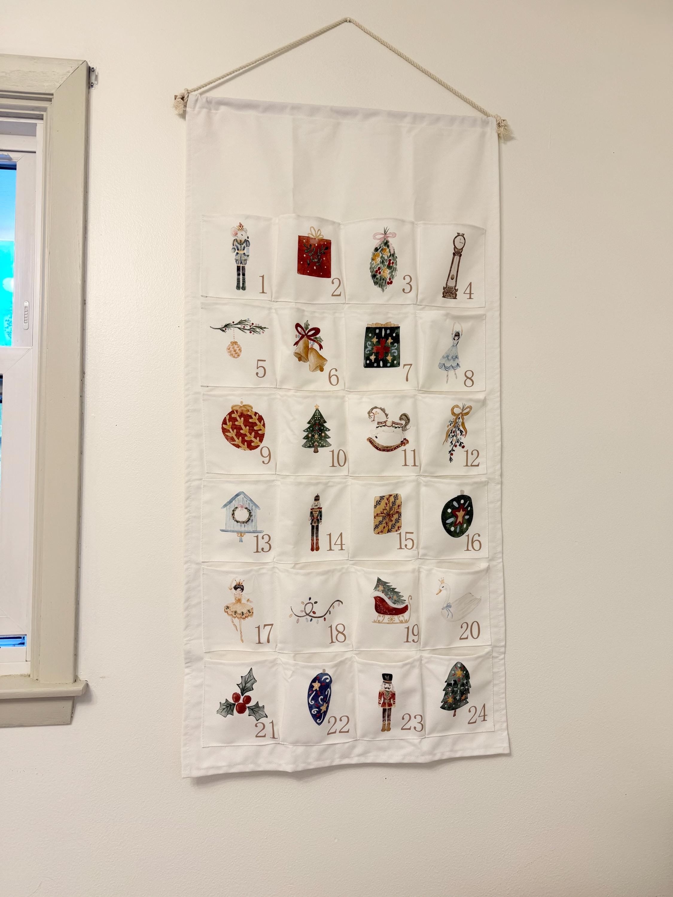 Personalized Fabric Advent Calendar, 24 Pocket Christmas Countdown, Reusable Holiday Wall Decor, Vintage Christmas Gift