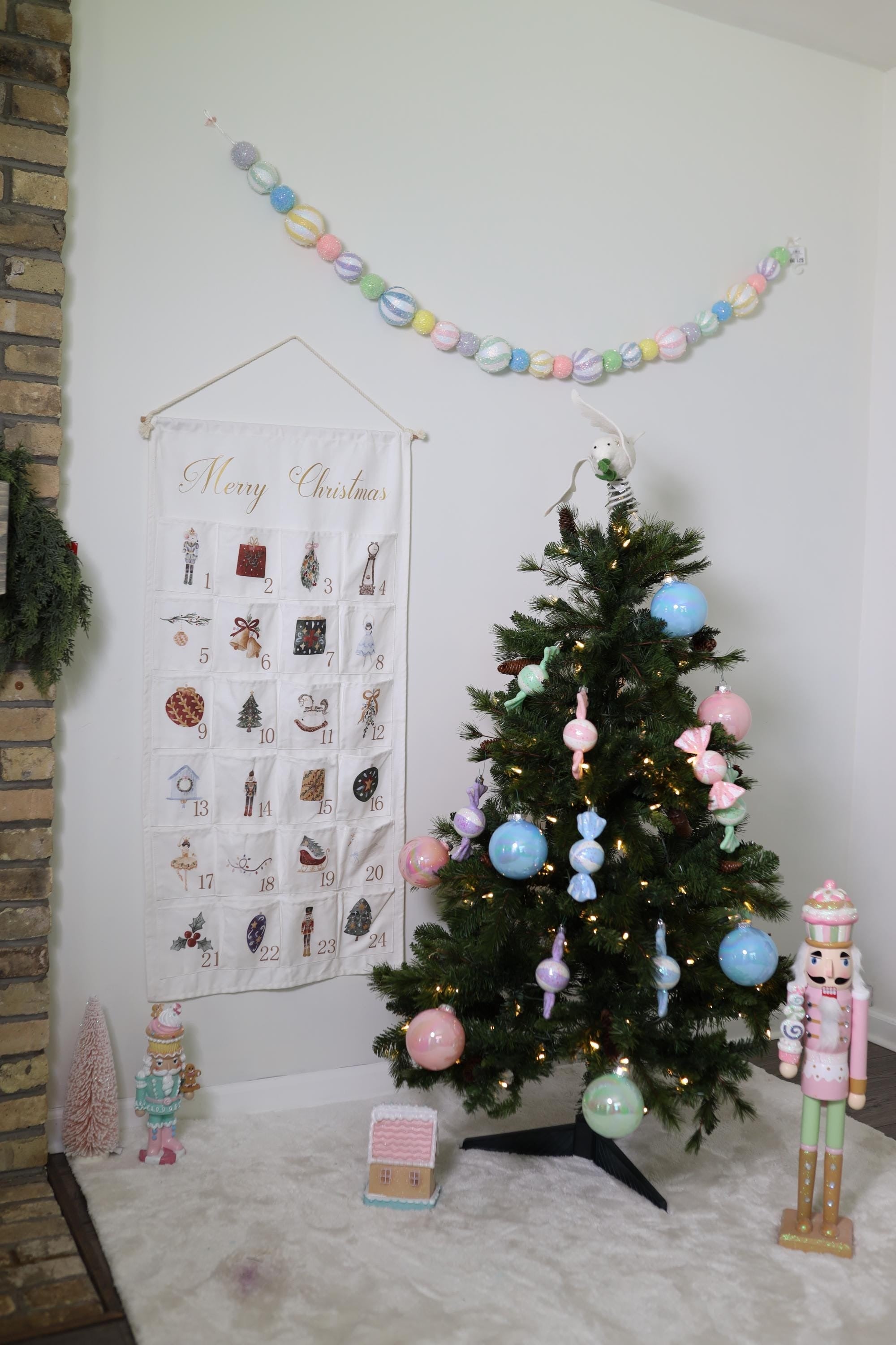 Personalized Fabric Advent Calendar, 24 Pocket Christmas Countdown, Reusable Holiday Wall Decor, Vintage Christmas Gift